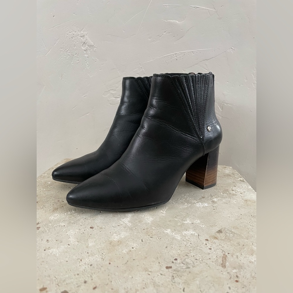 PIKOLINOS black leather boots